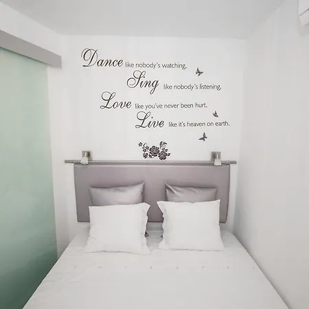 Luxury White Sensation Апартаменты *